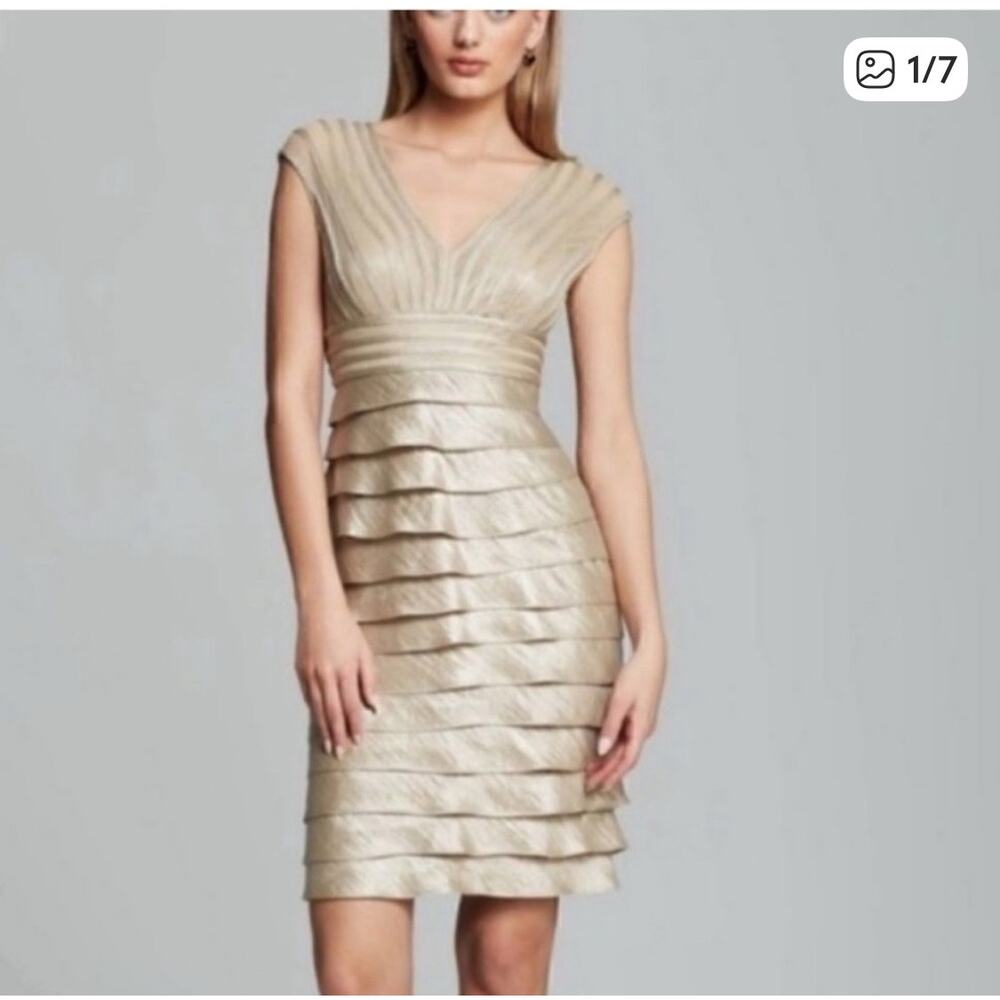 Adrianna Papell Metallic Shutter-Pleat Sheath Dress Size 6 wedding‎ NYE Cocktail